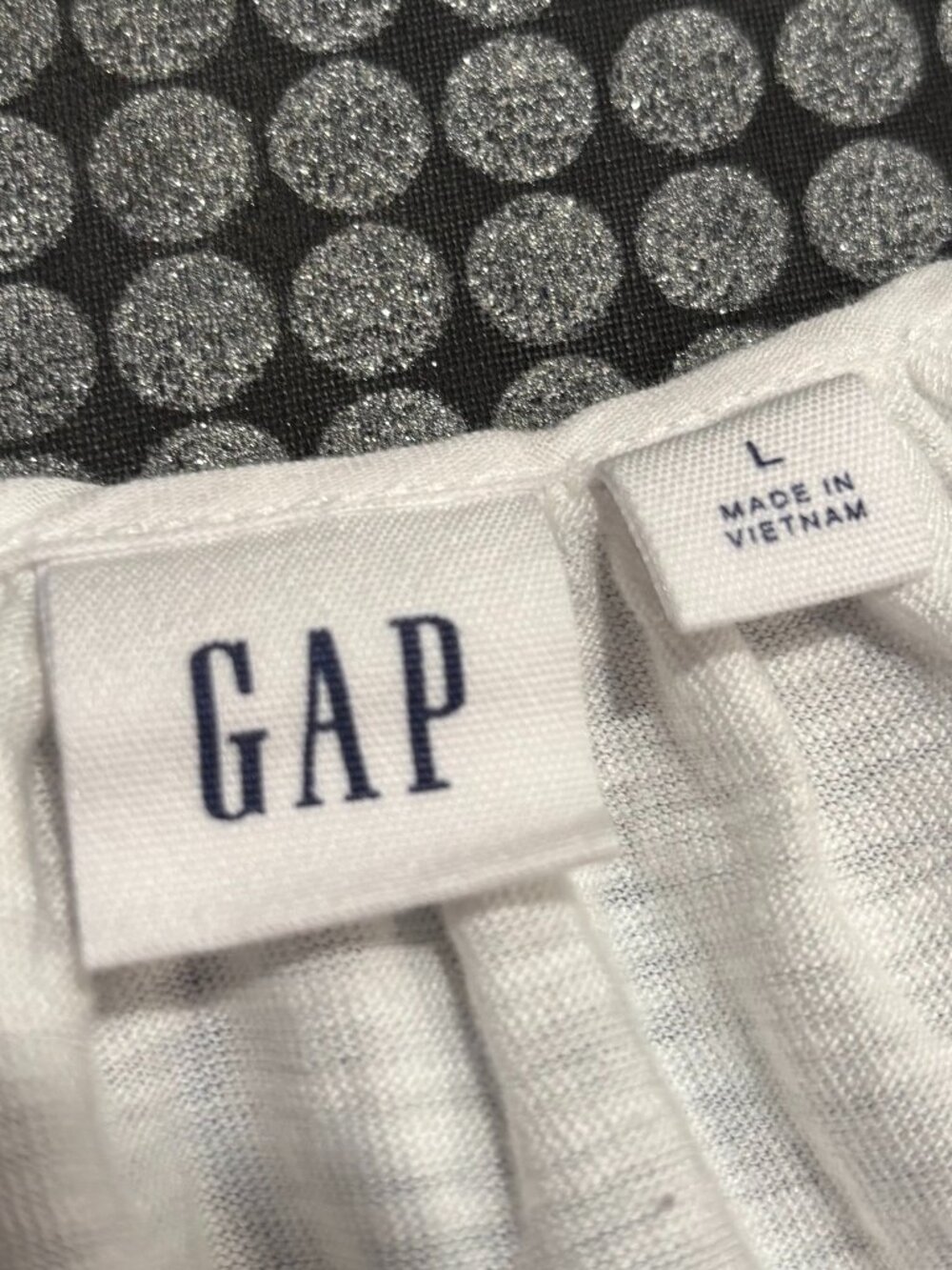 GAP Women white short flutter sleeve tee SZ: L - Picture 11 of 11